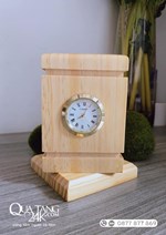 Đồng hồ gỗ để bàn