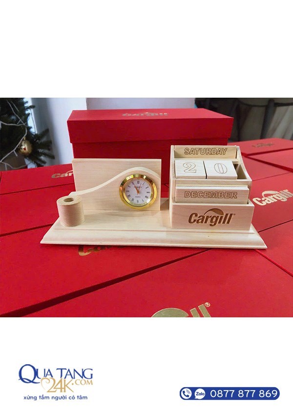 Hộp gỗ cắm bút 