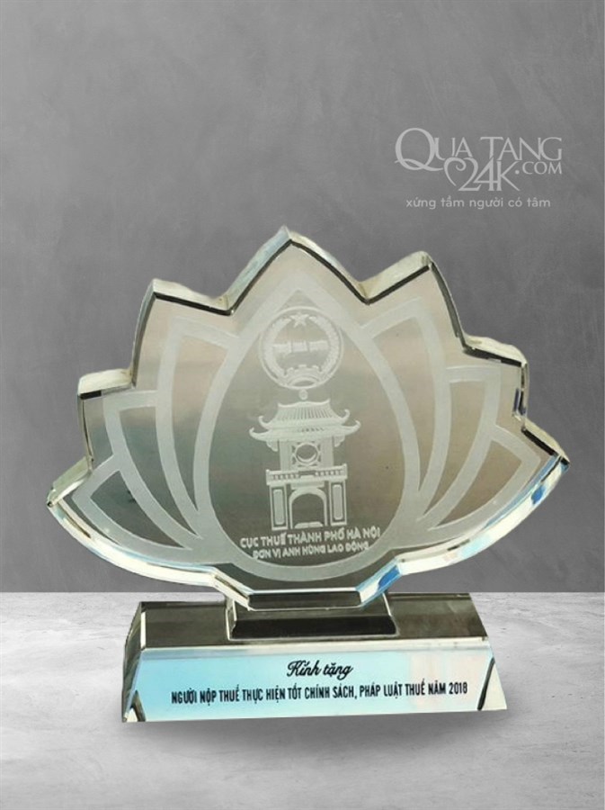 Biểu trưng pha lê về Đảng