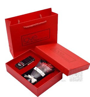 Love Gift Box – Hộp Quà Tình Yêu Sang Trọng, Gửi Trao Cảm Xúc Trọn Vẹn