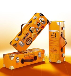 Veuve Clicquot Suitcase Box – Hộp Quà Du Hành Đẳng Cấp, Biểu Tượng Của Phong Cách Sống Tinh Tế