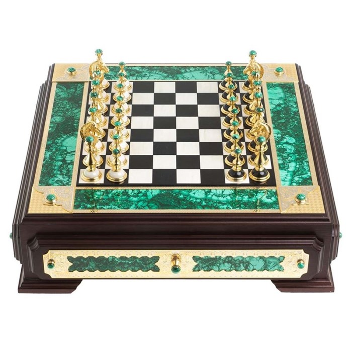 Đá tự nhiên từ Nga DTN04